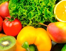 B-vitaminet Folat finner mann i matvarer somfullkornsprodukter, surmelk, yoghurt, leverpostei, grønne bladgrønnsaker, belgfrukter, kål, rotgrønnsaker og visse andre grønnsaker, frukt og bær.