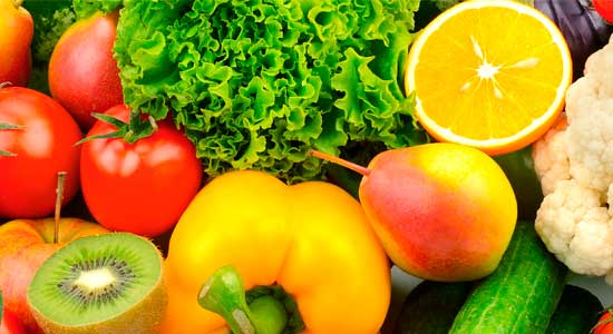 Matvarer som er rike på folat er blant annet fullkornsprodukter, surmelk, yoghurt, leverpostei, grønne bladgrønnsaker, belgfrukter, kål, rotgrønnsaker og visse andre grønnsaker, frukt og bær